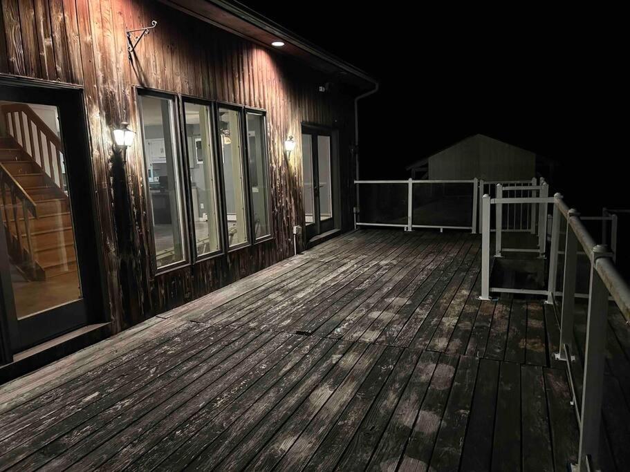 Casino Chalet With Incredible Views Villa อันแคสวิลล์ ภายนอก รูปภาพ